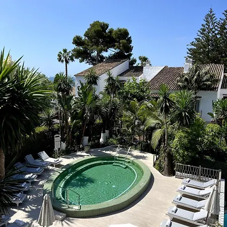 Luxury In Puente-romano *